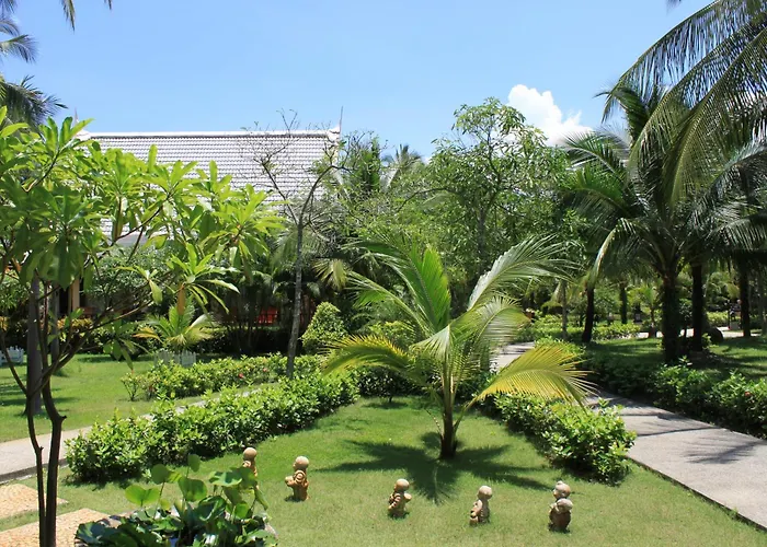 Mukdara Beach Villa & Spa Resort